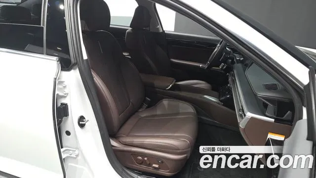 Hyundai Grandeur Hybrid (GN7) id 2852660 из Кореи 20