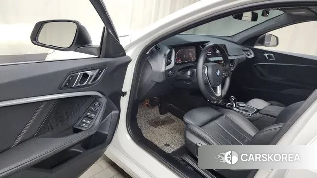 BMW 1 Series (F40) id 3508651 из Кореи 20