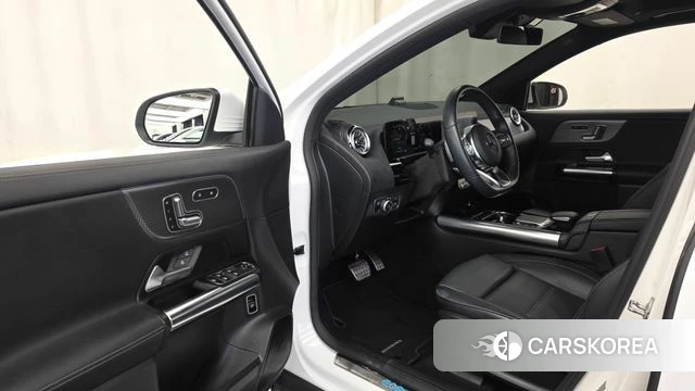 Mercedes-Benz EQA H243 id 4763801 из Кореи 31