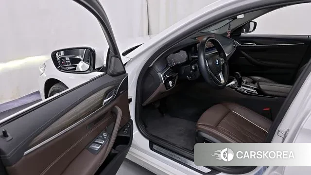 BMW 5 Series (G30) id 2989460 из Кореи 20