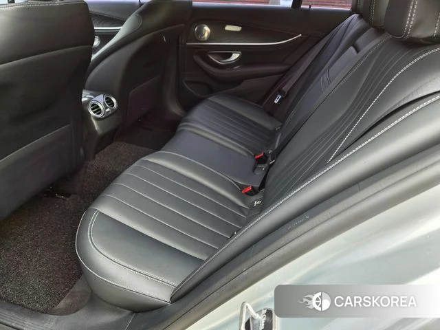 Mercedes-Benz E-Class W213 id 4567924 из Кореи 20