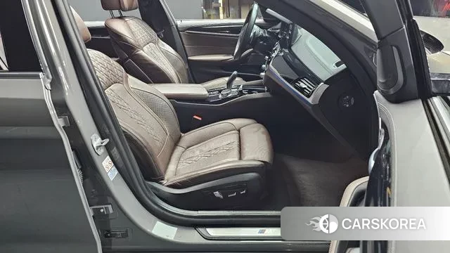 BMW 5 Series (G30) id 3616049 из Кореи 20