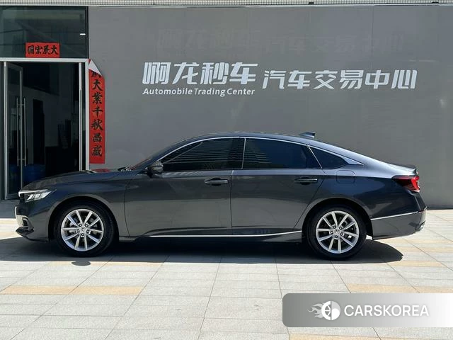 Honda Accord id 3920462 из Китая 25