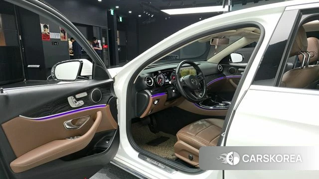 Mercedes-Benz E-Class W213 id 4233187 из Кореи 31