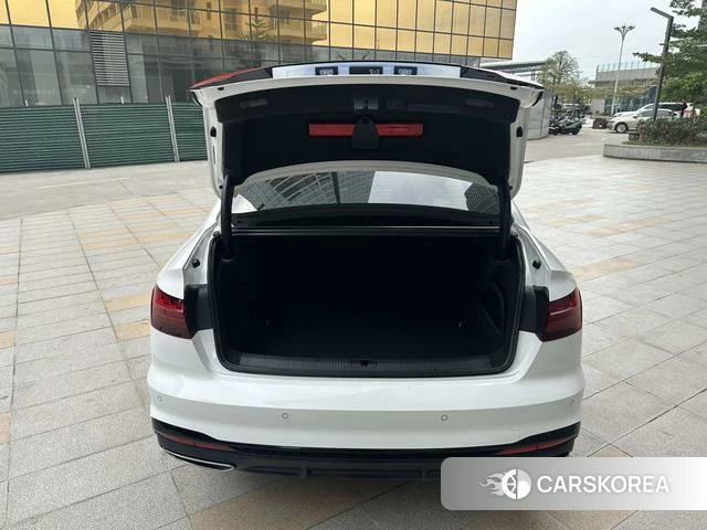 Audi A4L id 4298524 из Китая 23