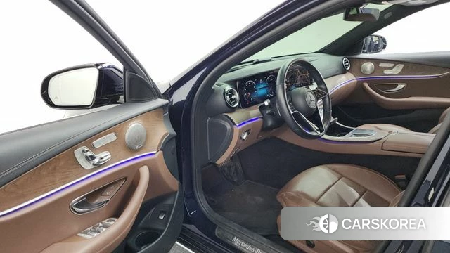 Mercedes-Benz E-Class W213 id 4594081 из Кореи 36