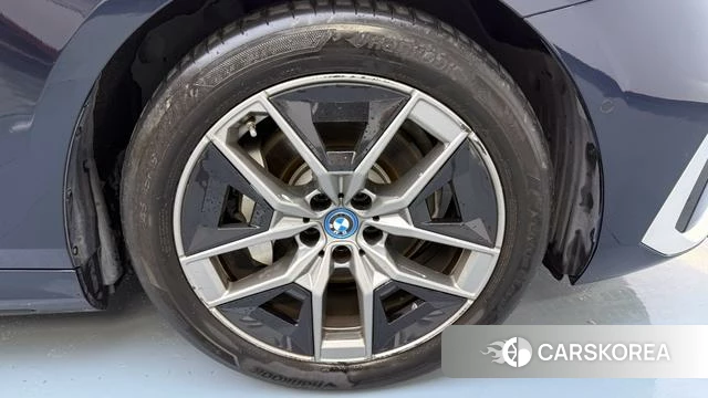BMW i5 id 4257839 из Китая 22