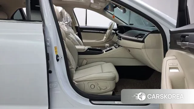 Genesis G90 id 3573922 из Кореи 20