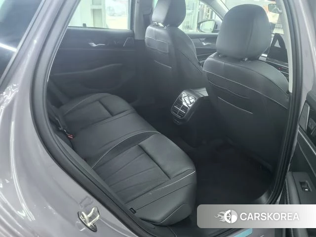 Volkswagen Passat id 4258319 из Китая 17