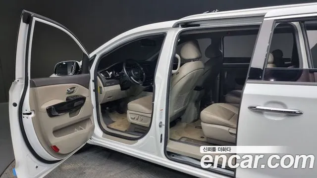 Kia All New Carnival id 2526529 из Кореи 20