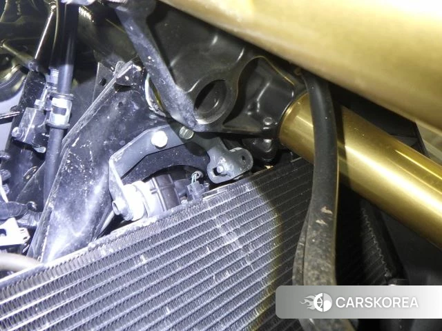 Honda X-ADV 750 id 4184315 из Японии 32