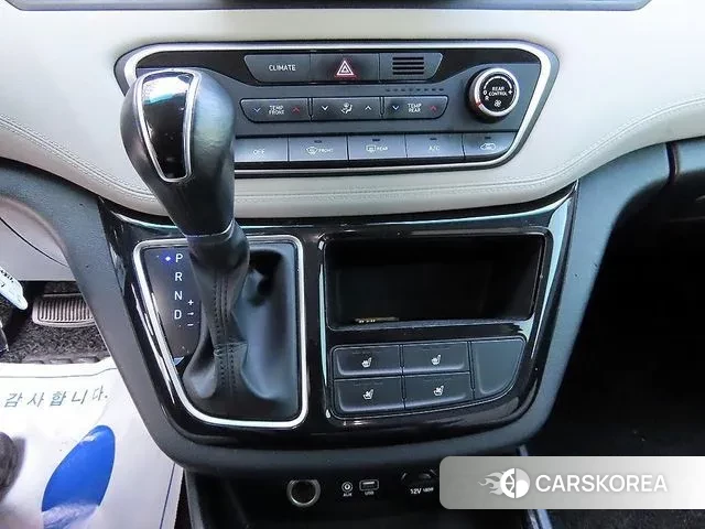 Hyundai The New Grand Starex id 3748154 из Кореи 20