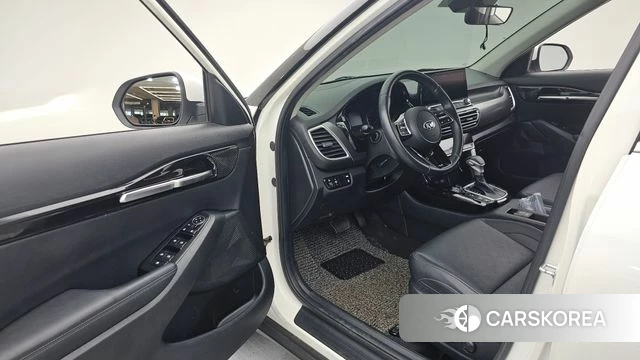 Kia Seltos id 4702677 из Кореи 20