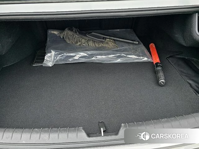 Hyundai Grandeur (GN7) id 3883605 из Кореи 17