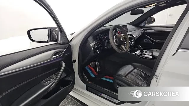 BMW 5 Series (G30) id 3161541 из Кореи 20