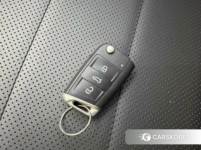 Volkswagen Lavida id 4211347 из Китая 20