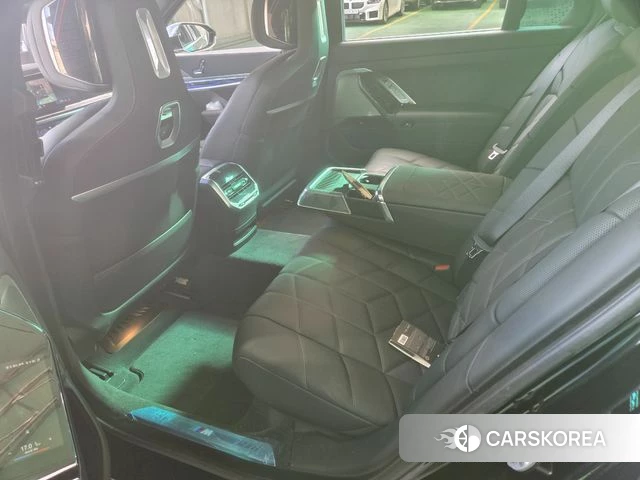 BMW 7 Series (G70) id 4669774 из Кореи 15