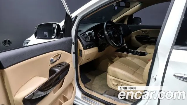 Kia The New Carnival id 2951786 из Кореи 20