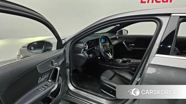 Mercedes-Benz A-Class W177 id 4283891 из Кореи 20