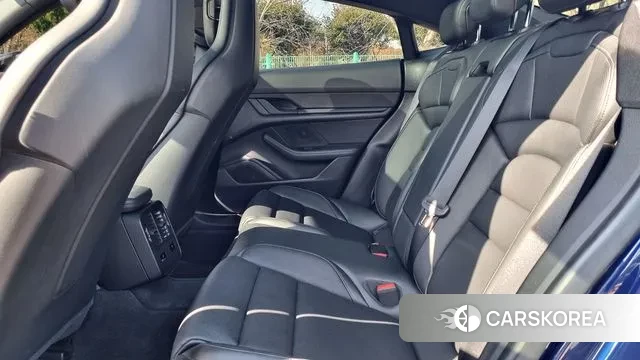 Porsche Taycan id 3621468 из Кореи 20