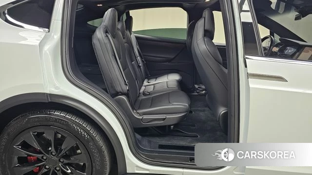 Tesla Model X id 4698606 из Кореи 31