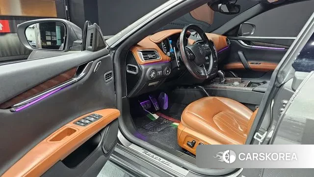 Maserati Ghibli id 3220937 из Кореи 20