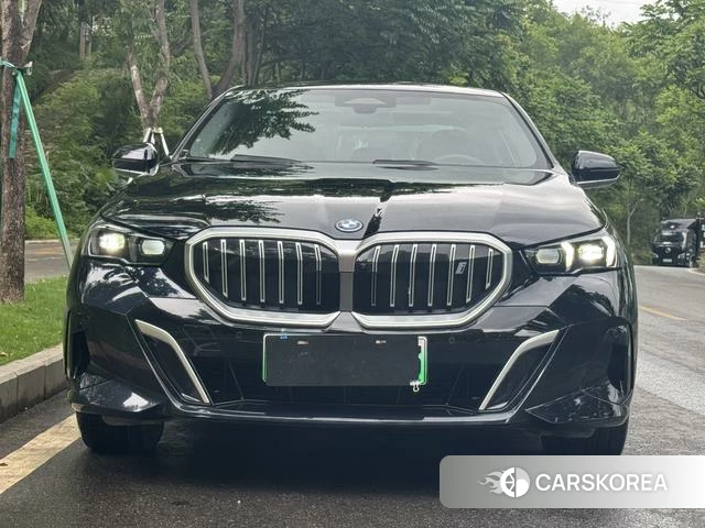 BMW i5 id 4349012 из Китая 19