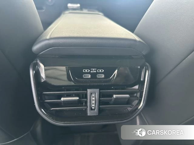 Toyota bZ5 id 4272927 из Китая 32