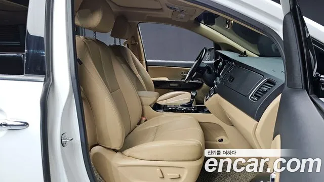 Kia The New Carnival id 2679941 из Кореи 20