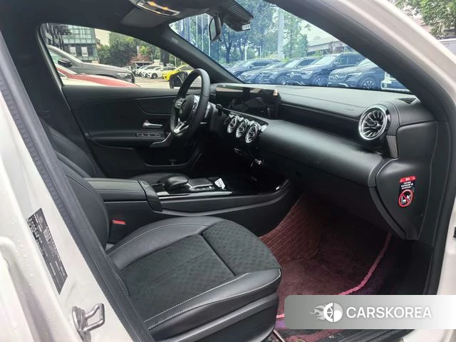 Mercedes-Benz Class A id 4306821 из Китая 21