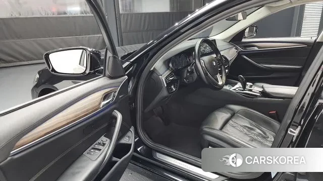 BMW 5 Series (G30) id 3484854 из Кореи 20