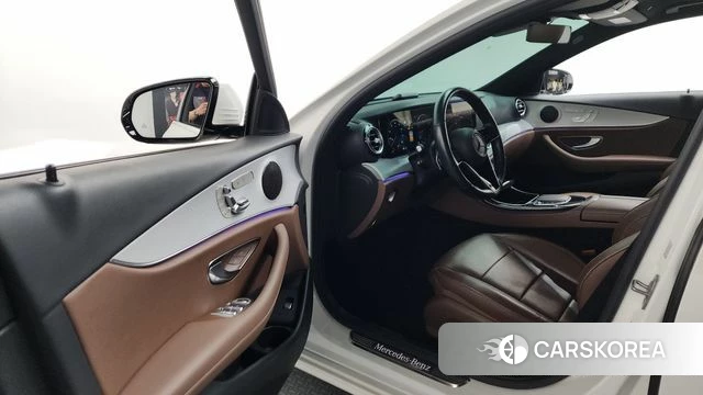 Mercedes-Benz E-Class W213 id 4383804 из Кореи 36