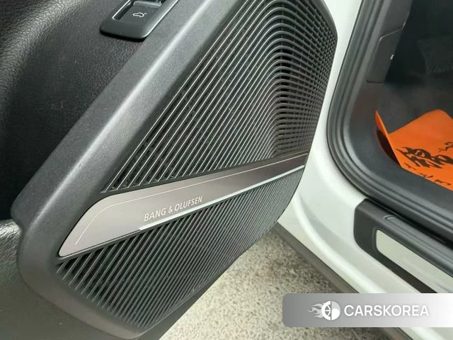 Audi Q5L id 4301029 из Китая 11