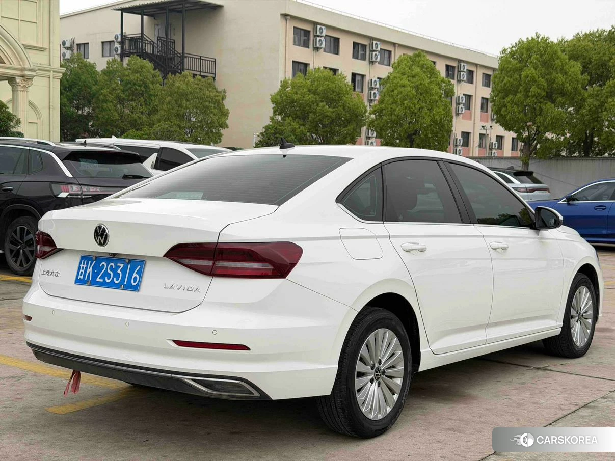 Volkswagen Lavida id 4453748 из Китая 11