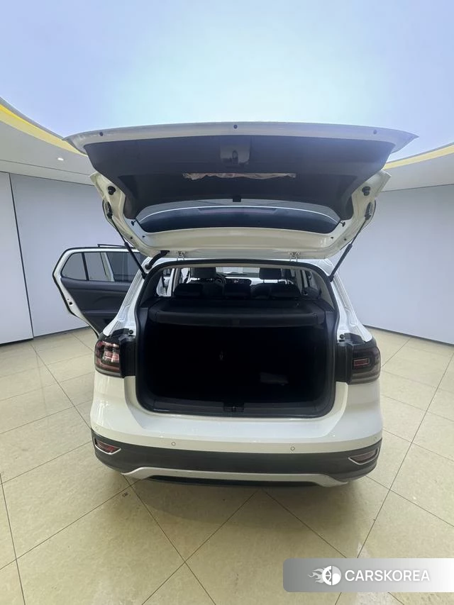Volkswagen Exploring the shadow id 4278857 из Китая 26