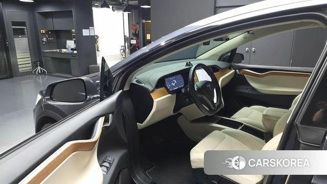 Tesla Model X id 4536174 из Кореи 20
