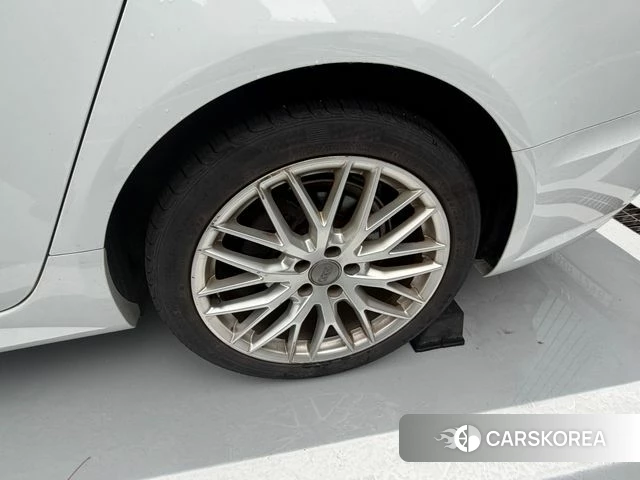 Audi New A6 id 4600117 из Кореи 18