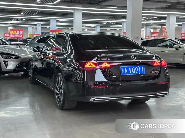 Mercedes-Benz E-class id 4297268 из Китая 15