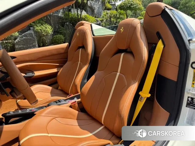 Ferrari F8 Spider id 3068624 из Кореи 20