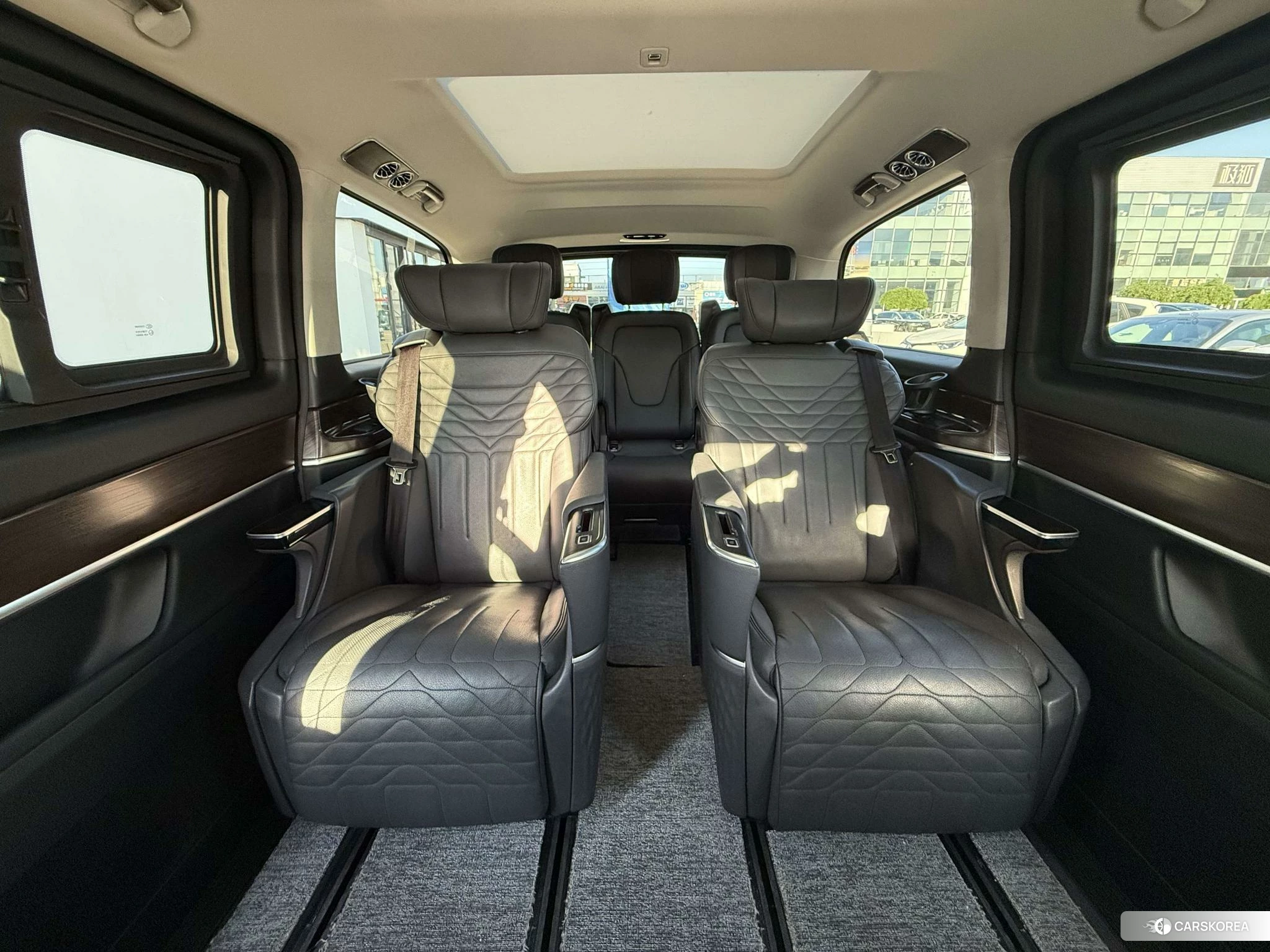 Mercedes-Benz V-class id 4473936 из Китая 38