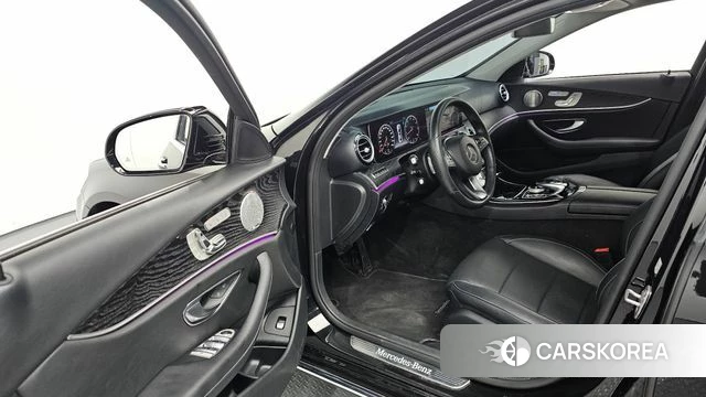 Mercedes-Benz E-Class W213 id 3845987 из Кореи 20