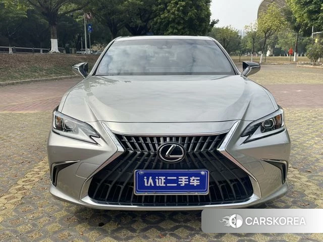 Lexus ES id 4298513 из Китая 12