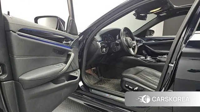 BMW 5 Series (G30) id 2976143 из Кореи 20