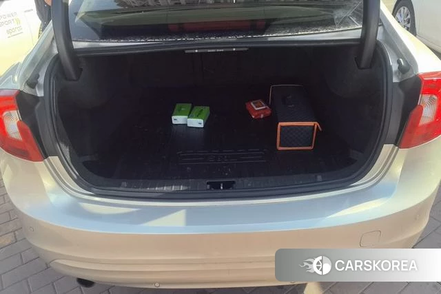 Volvo S60 id 4208821 из Китая 17