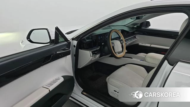 Hyundai Grandeur (GN7) id 4630905 из Кореи 34