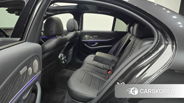 Mercedes-Benz E-Class W213 id 4871759 из Кореи 33