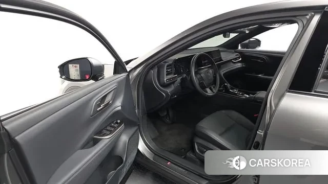 Toyota Crown Crossover id 3776113 из Кореи 20