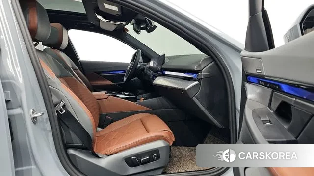 BMW 5 Series (G60) id 3732492 из Кореи 20