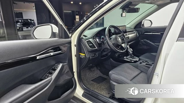 Kia Seltos id 4203195 из Кореи 34