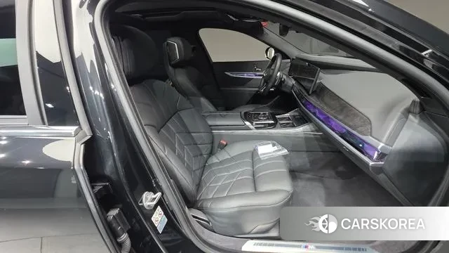 BMW 7 Series (G70) id 3679785 из Кореи 20